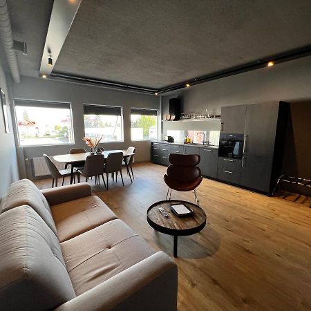 Tb Apartment Акурейри Екстериор снимка